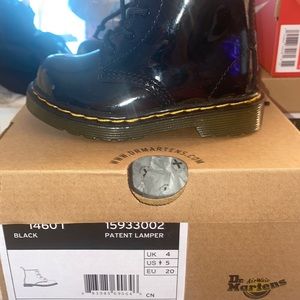 Brand new worn once doc martens 5C w box